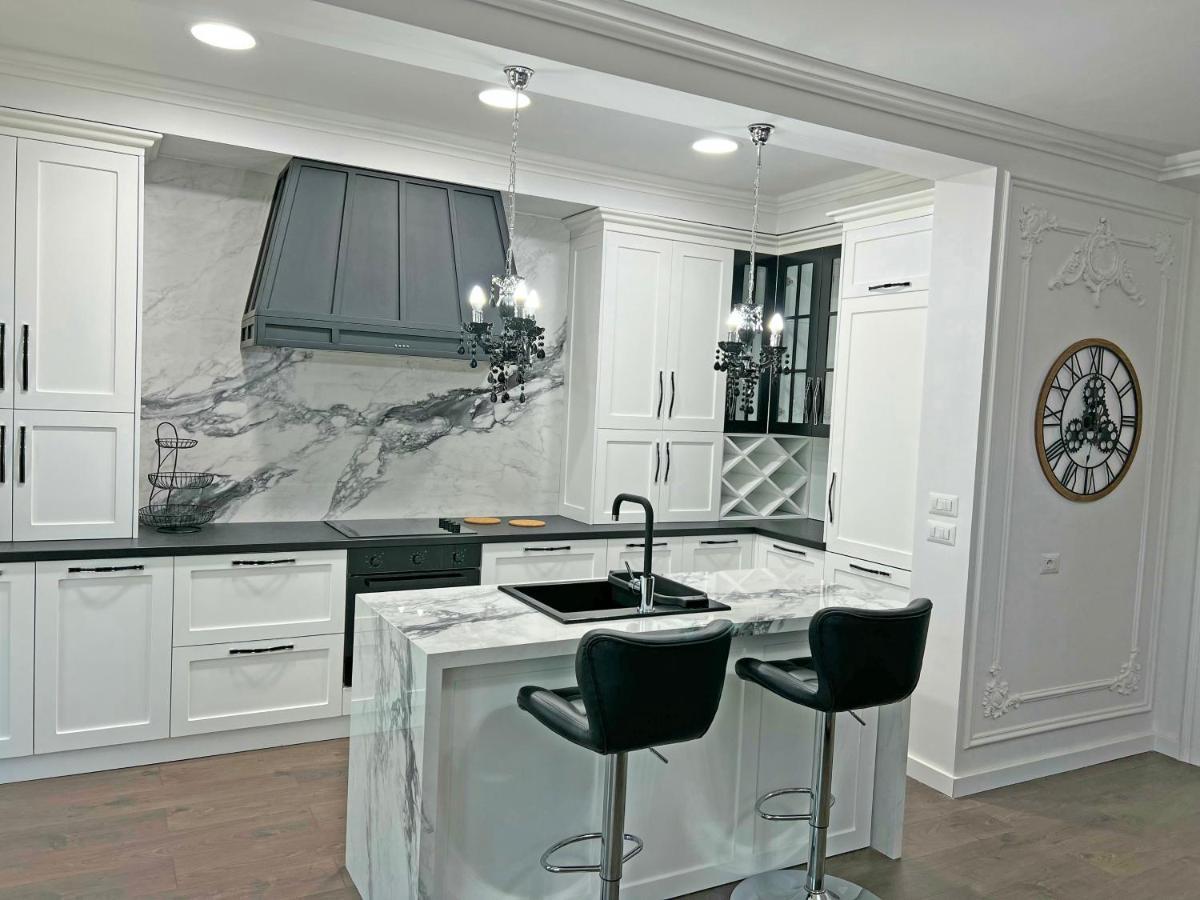 Sea Pearl Apartment Vlorë エクステリア 写真